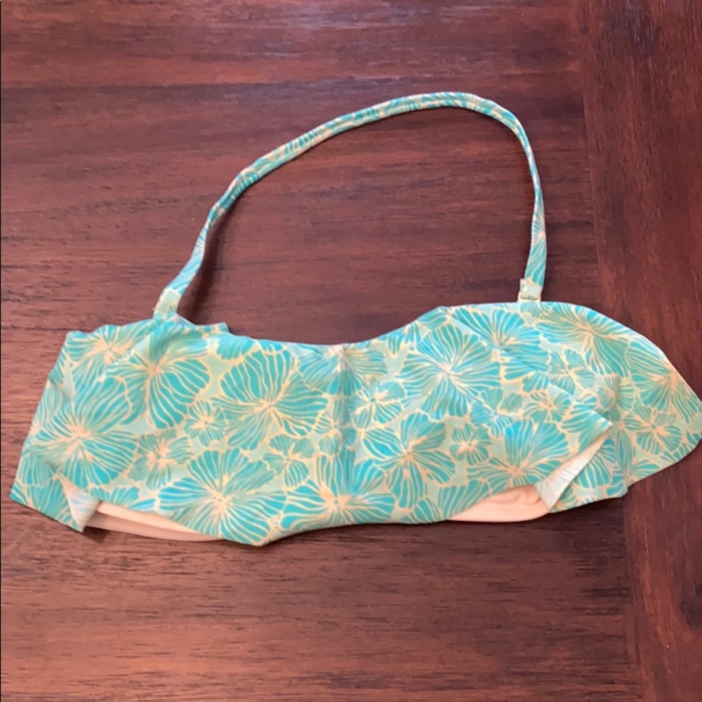 Adorable bikini top